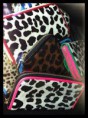/album/fotogaleria-billeteras-con-compartimiento-para-maquillaje/images-1-jpg1/